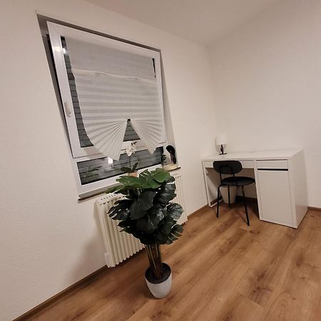 Living Flat, Eine Wohnung Mit Zwei Schlafzimmern Und Balkon Schorndorf  Εξωτερικό φωτογραφία