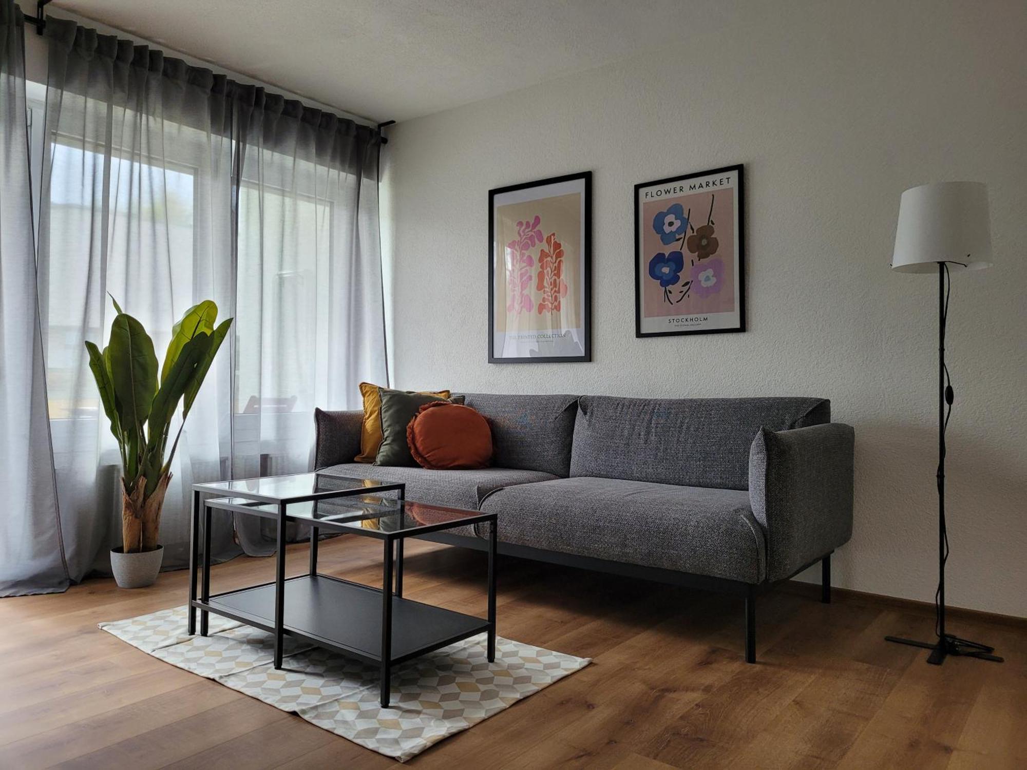 Living Flat, Eine Wohnung Mit Zwei Schlafzimmern Und Balkon Schorndorf  Εξωτερικό φωτογραφία