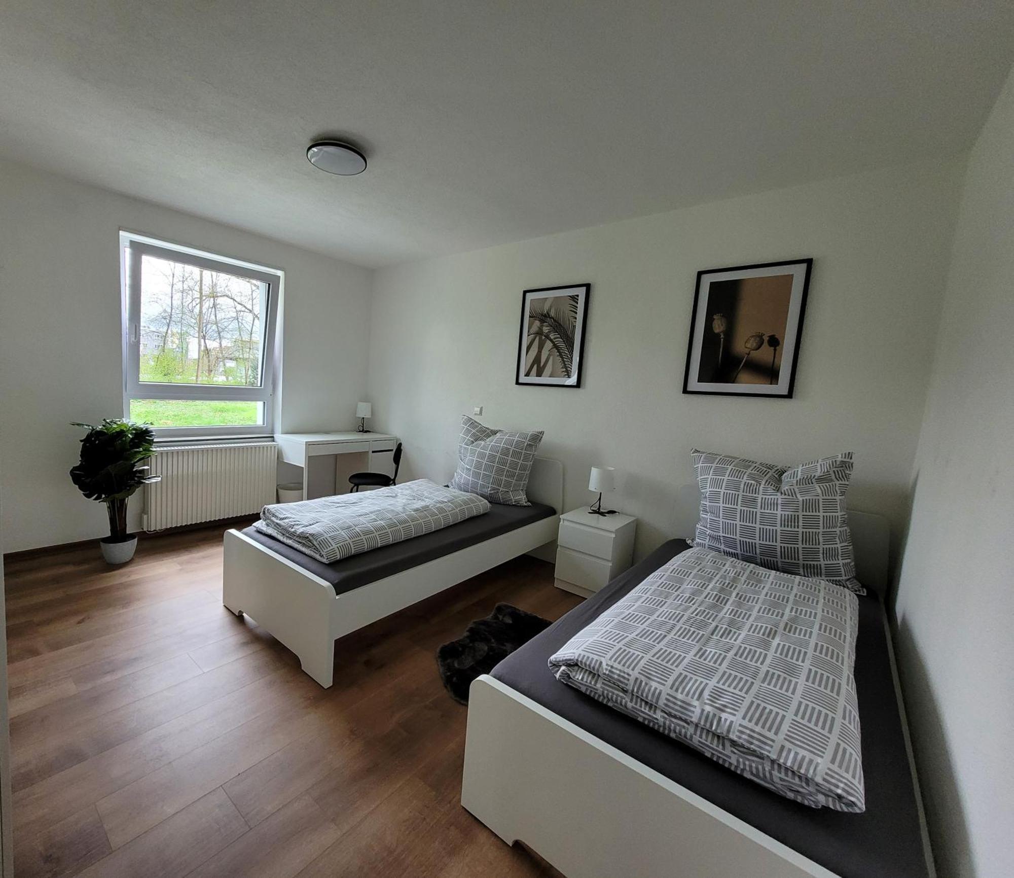 Living Flat, Eine Wohnung Mit Zwei Schlafzimmern Und Balkon Schorndorf  Εξωτερικό φωτογραφία