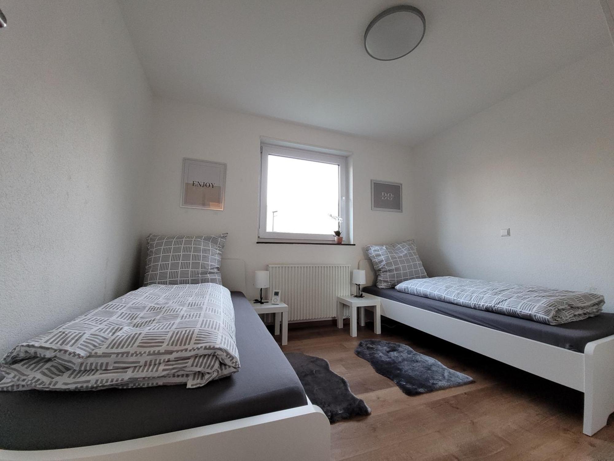 Living Flat, Eine Wohnung Mit Zwei Schlafzimmern Und Balkon Schorndorf  Εξωτερικό φωτογραφία