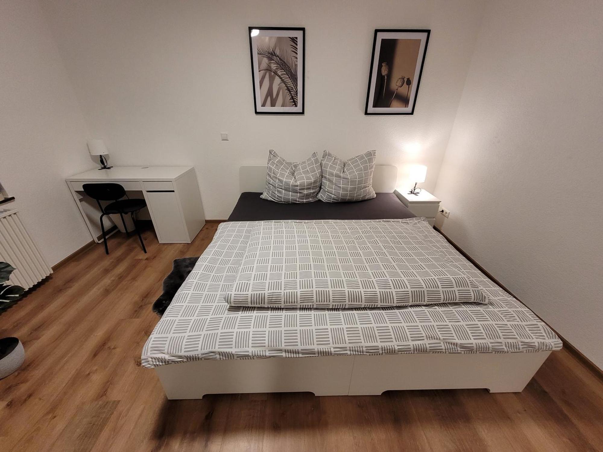 Living Flat, Eine Wohnung Mit Zwei Schlafzimmern Und Balkon Schorndorf  Εξωτερικό φωτογραφία